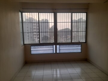 Room in 4 BHK Apartment at Bariatu – for Sale