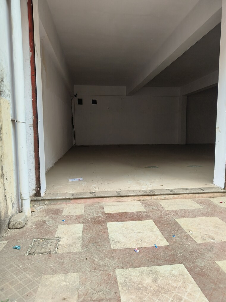 Room, shree-balaji-om-harmony Commercial Shop 2300 Sq.Ft. In Kharghar Navi Mumbai 9671250