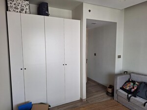 Room in 4 BHK Apartment at Lodha World Crest, Worli – for Rent