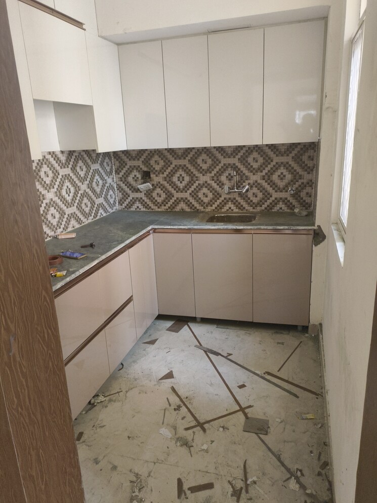 Balcony, jaypee-greens-kosmos 3.5 Bedroom 1450 Sq.Ft. Apartment In Sector 134 Noida 9671431