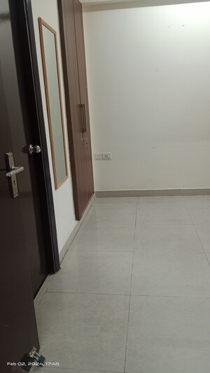 Building Lobby in 2.5 BHK Apartment at Gaur City 4th Avenue, Sector 4 Greater Noida – for Rent
