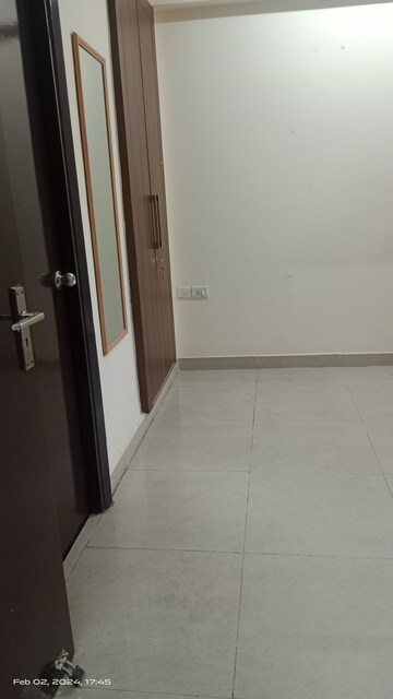 Building Lobby in 2.5 BHK Apartment at Gaur City 4th Avenue, Sector 4 Greater Noida – for Rent