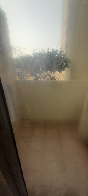 Room in 2 BHK Apartment at MRG Ultimus, Sector 90 – for Rent