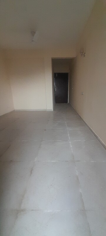 Room in 2 BHK Apartment at MRG Ultimus, Sector 90 – for Rent