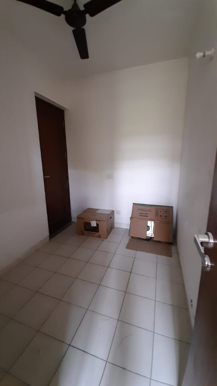 Room, jaypee-greens-the-castille 4 Bedroom 3000 Sq.Ft. Apartment In Jaypee Greens Greater Noida 9671443