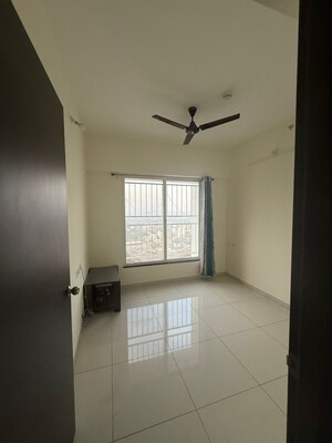 Room in 2.5 BHK Apartment at Kolte Patil Life Republic, Hinjewadi – for Rent