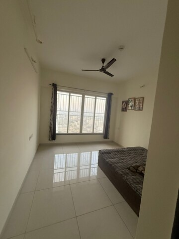 Room in 2.5 BHK Apartment at Kolte Patil Life Republic, Hinjewadi – for Rent