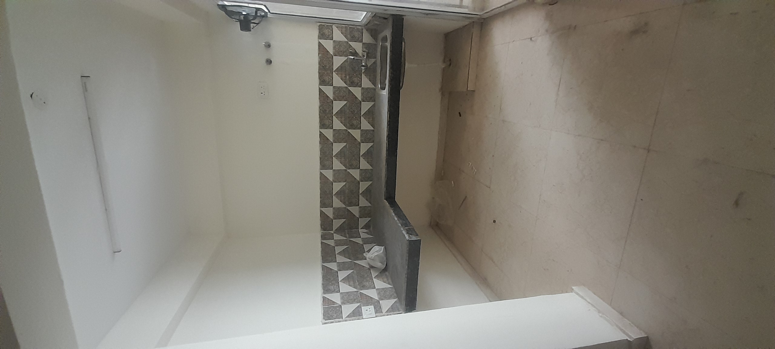 2 BHK Apartment For Rent in MRG Ultimus