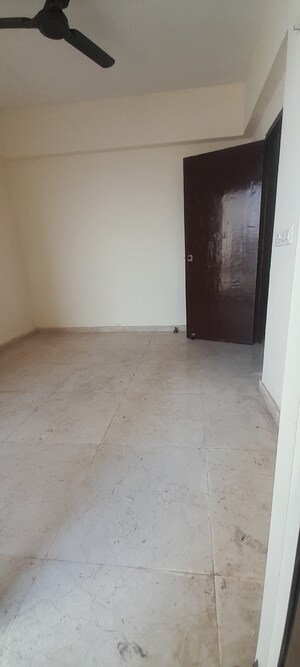 Furnished Amenities in 2 BHK Apartment at MRG Ultimus, Sector 90 – for Rent