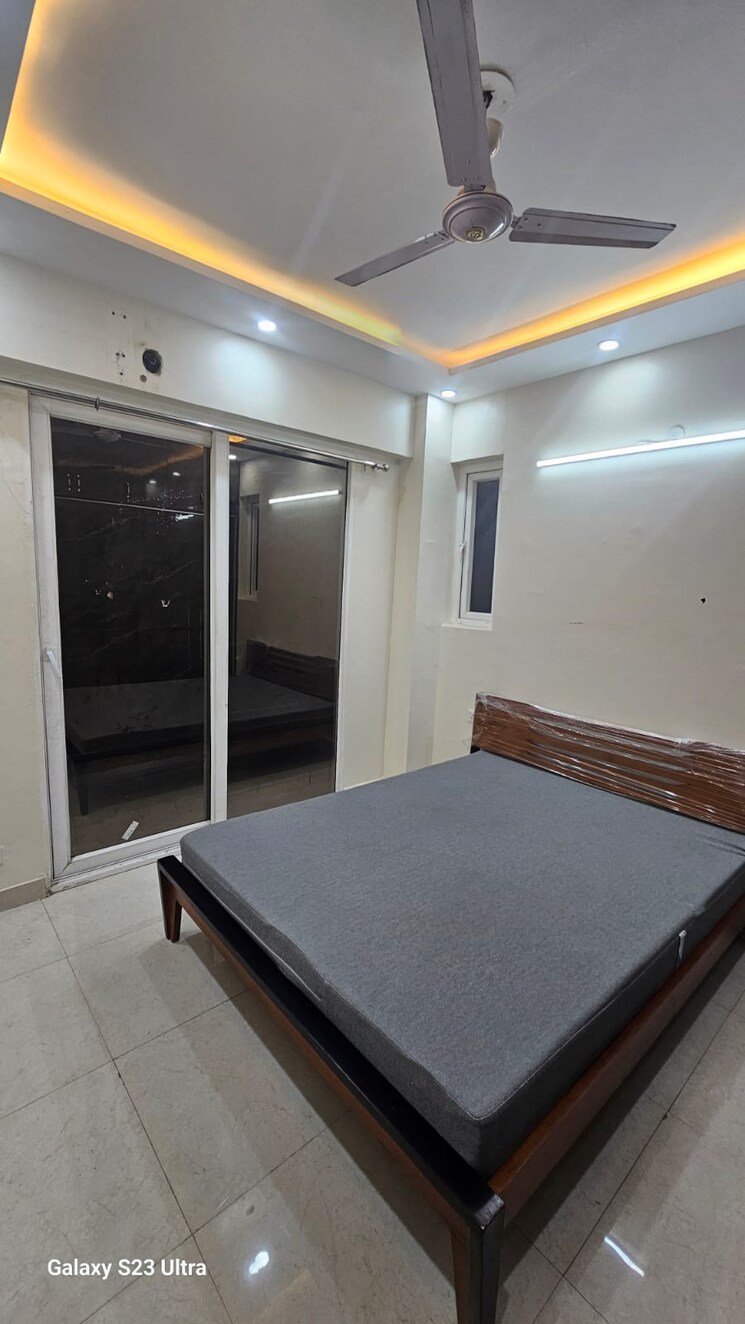 Room, signature-the-serenas 2.5 Bedroom 745 Sq.Ft. Apartment In Sohna Sector 36 Gurgaon 9671549