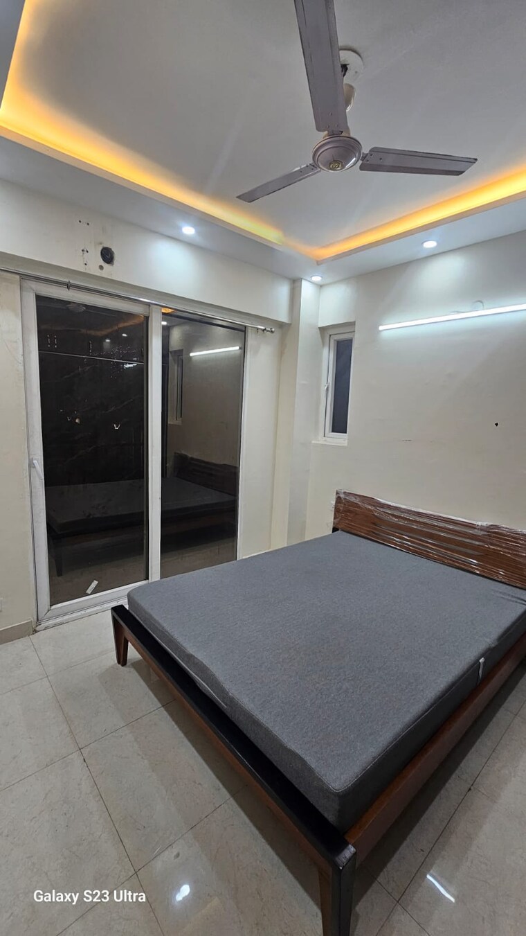 Room, signature-the-serenas 2.5 Bedroom 745 Sq.Ft. Apartment In Sohna Sector 36 Gurgaon 9671549