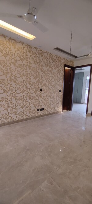 Room in 3 BHK Builder Floor at Fidato Honour Homes, Sector 89 – for Sale