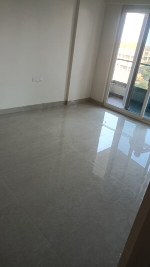 Room in 3 BHK Apartment at Bariatu – for Sale