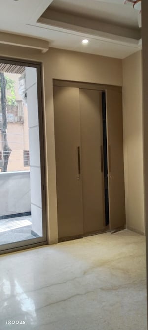 Building Lobby in 3 BHK Builder Floor at Chittaranjan Park – for Rent
