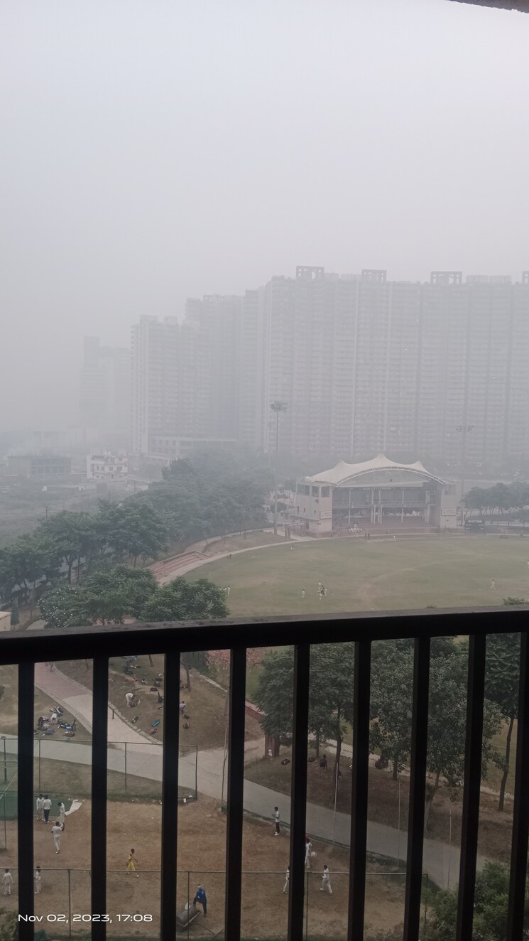 Swimming Pool, gaur-city-5th-avenue 3 Bedroom 1470 Sq.Ft. Apartment In Sector 4 Greater Noida Greater Noida 9671523