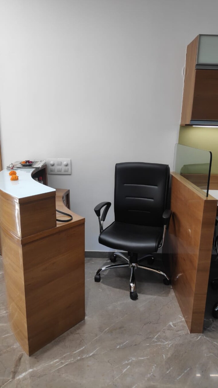 Team Area, ashram road Commercial Office Space 670 Sq.Ft. In Ashram Road Ahmedabad 9671563