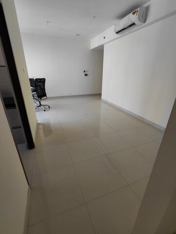 Room in 2 BHK Apartment at Dynamix Divum, Malad East – for Sale