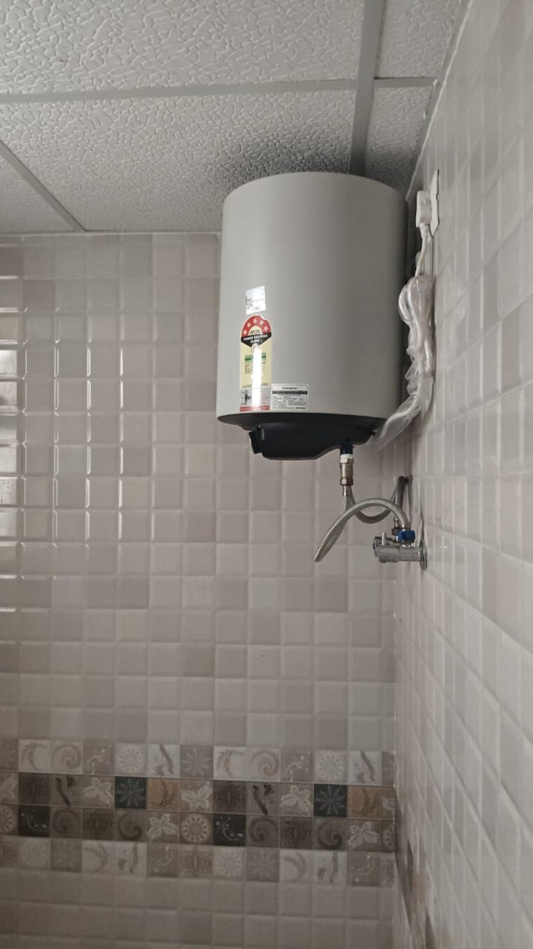 Bathroom, signature-the-serenas 2 Bedroom 724 Sq.Ft. Apartment In Sohna Sector 36 Gurgaon 9671609