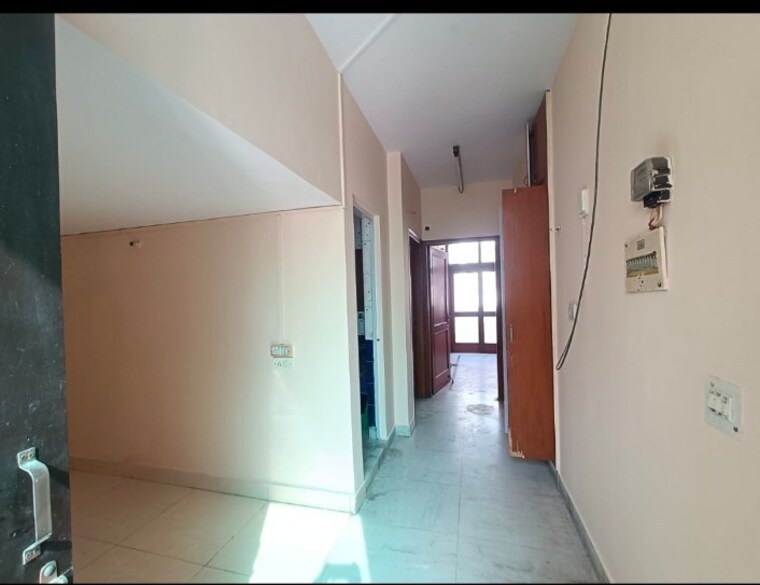 Room, chittaranjan park 1.5 Bedroom 650 Sq.Ft. Builder Floor In Chittaranjan Park Delhi 9671655