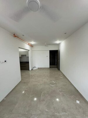 Room in 1 BHK Apartment at Mangal Murti CHS Andheri, Andheri West – for Sale