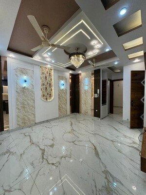 Room in 4 BHK Builder Floor at Nawada – for Sale