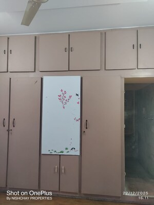 Bedroom in 3 BHK Independent House at Hrbr Layout – for Rent