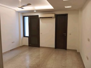 Room in 3 BHK Builder Floor at Greater Kailash ii – for Rent