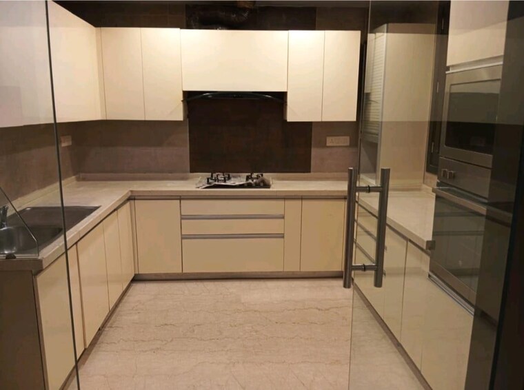 Kitchen, greater kailash ii 3 Bedroom 250 Sq.Yd. Builder Floor In Greater Kailash ii Delhi 9672103