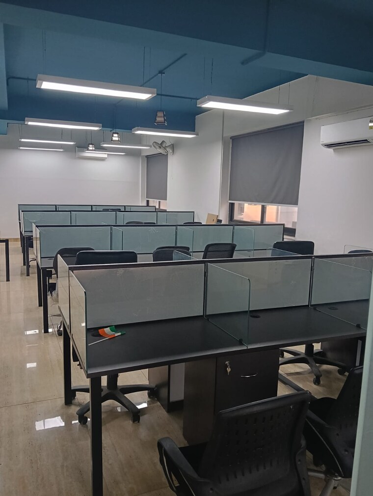 Team Area, sector 63 Commercial Office Space 2800 Sq.Ft. In Sector 63 Noida 9672137
