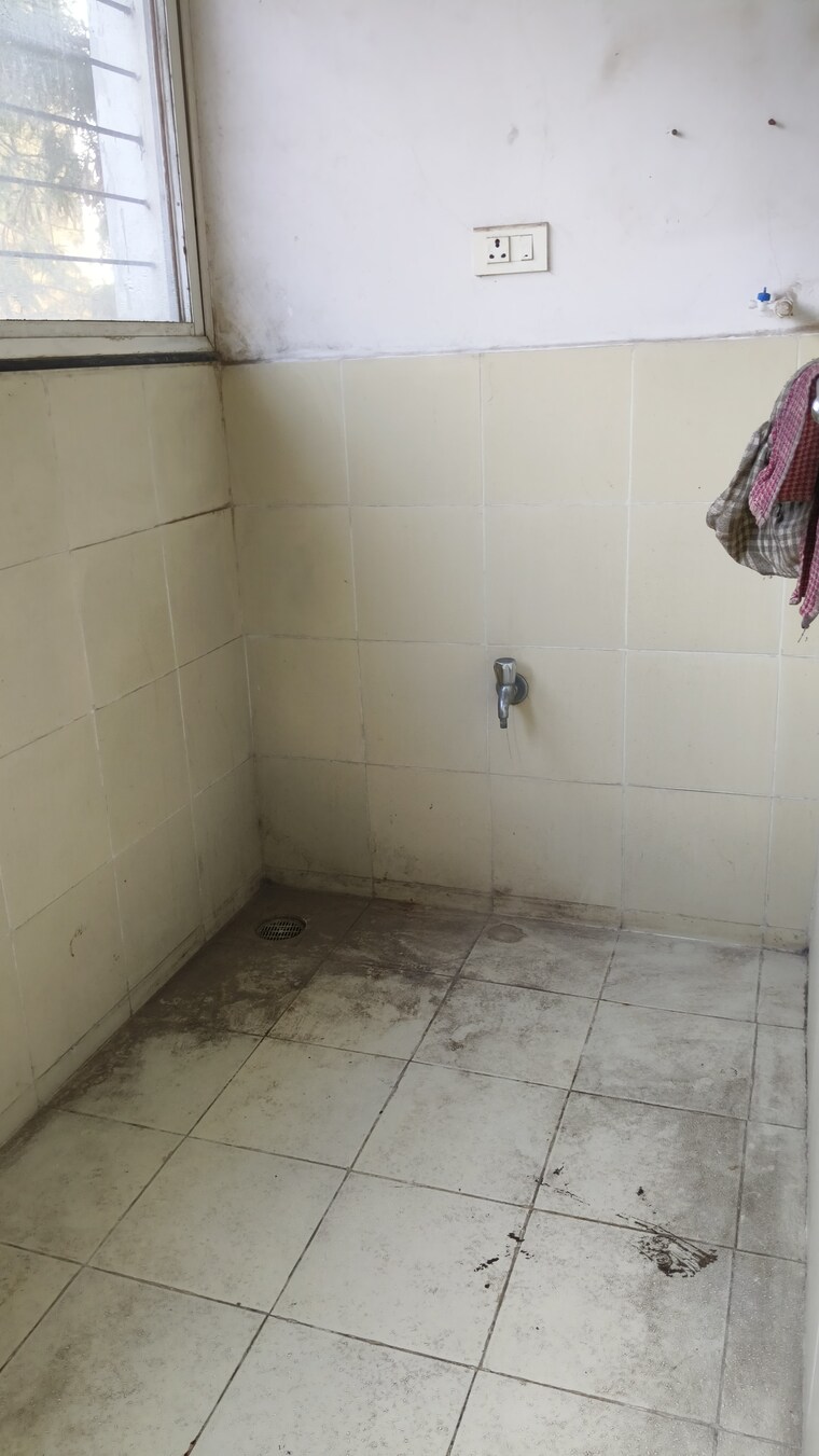 Bathroom, highland-anandvan 2 Bedroom 1050 Sq.Ft. Apartment In Baner Pune 9672140