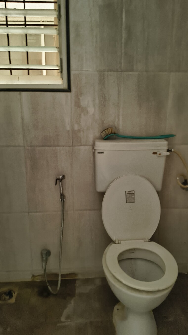 Bathroom, highland-anandvan 2 Bedroom 1050 Sq.Ft. Apartment In Baner Pune 9672163