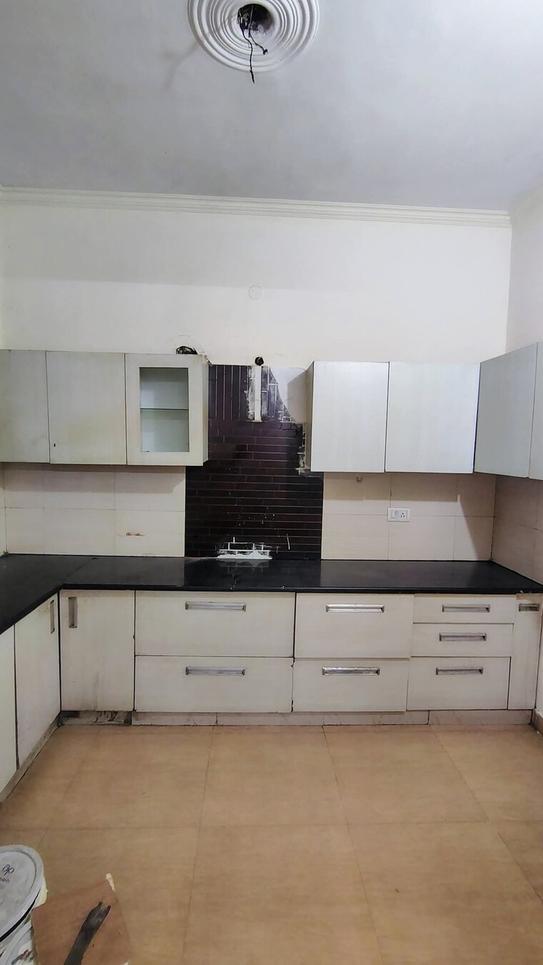 Kitchen, saket 3 Bedroom 1600 Sq.Ft. Builder Floor In Saket Delhi 9672171