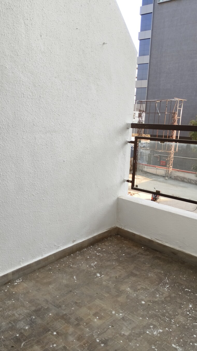 Balcony, highland-anandvan 2 Bedroom 1050 Sq.Ft. Apartment In Baner Pune 9672163