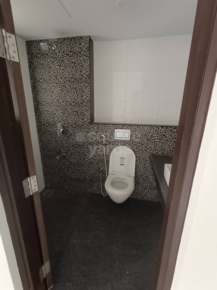 Bathroom, lodha-casa-maxima 1 Bedroom 485 Sq.Ft. Apartment In Mira Road Thane 9672166