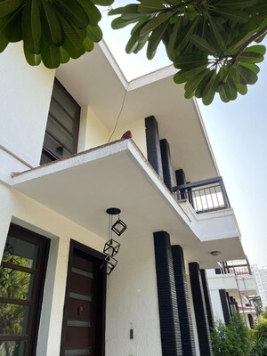5 BHK Villa For Rent in Vipul Tatvam Villas, Sector 48