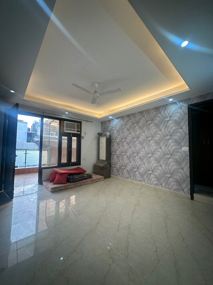 Room, saket 3 Bedroom 1502 Sq.Ft. Builder Floor In Saket Delhi 9672328