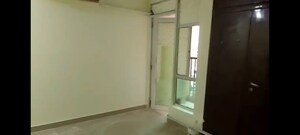 Room in 2 BHK Apartment at Gaur City 2 - 10th Avenue, Sector 16c Greater Noida – for Rent