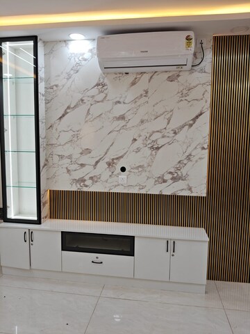 Bathroom in 3 BHK Apartment at Prestige Beverly Hills, Kokapet – for Rent