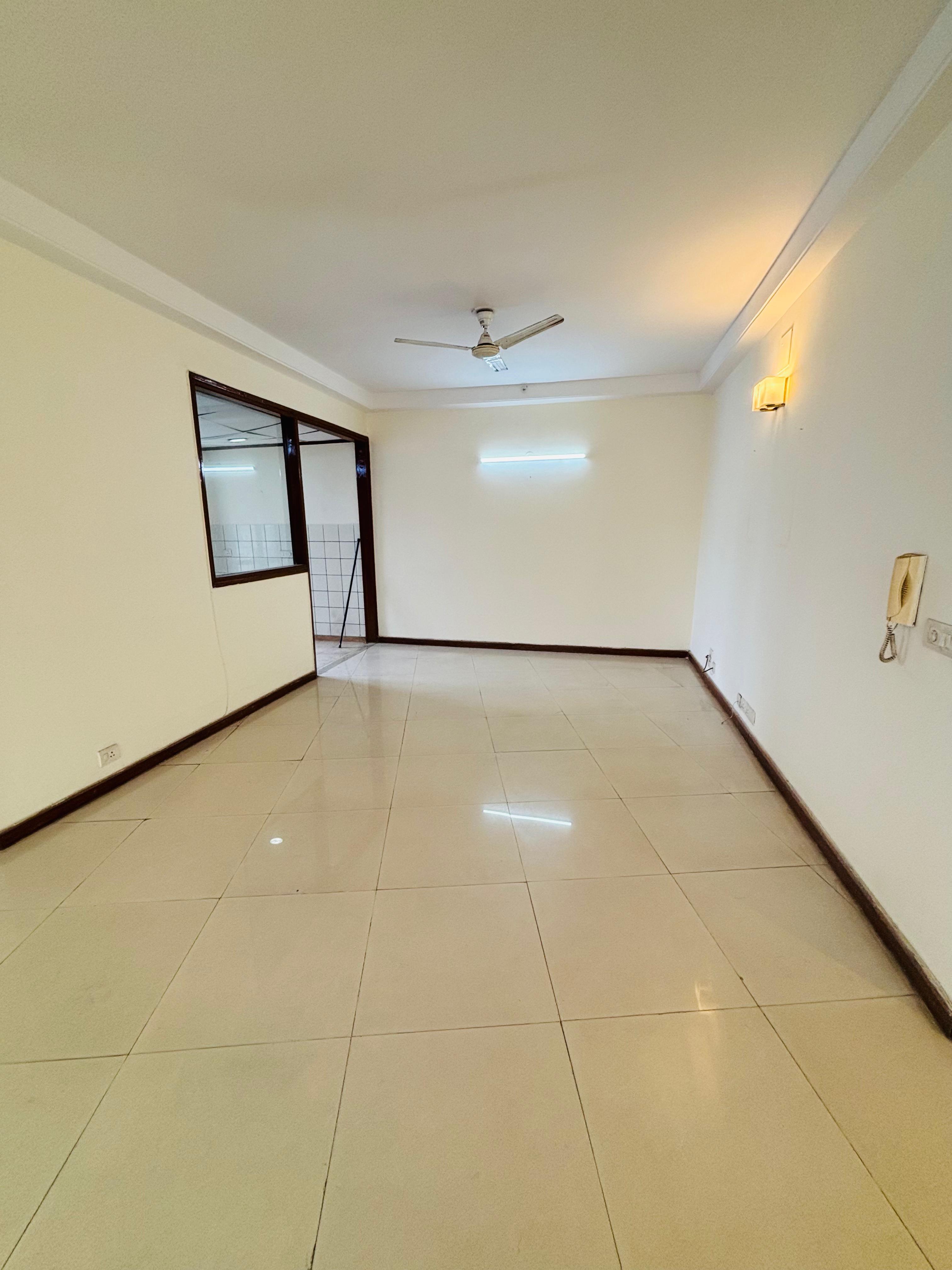 6 BHK Villa For Sale in Unitech Nirvana Country Aspen Greens