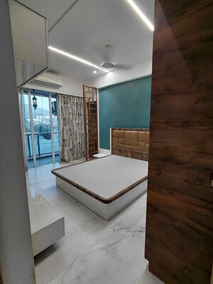 Furnished Amenities in 3 BHK Apartment at Satellite Tower, Goregaon East – for Sale