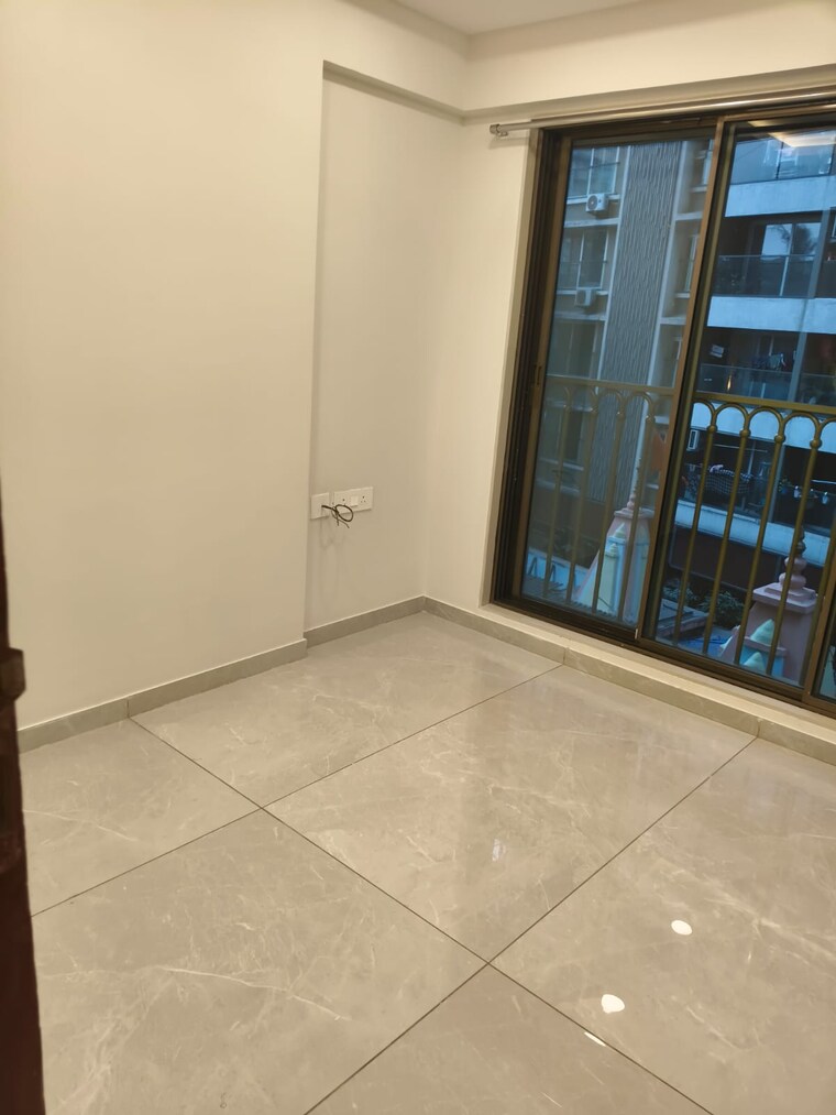 Room, hs-alag 2 Bedroom 600 Sq.Ft. Apartment In Ghatkopar East Mumbai 9672436