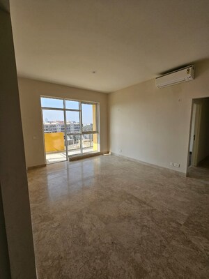 Room in 3 BHK Apartment at Ireo The Corridors, Sector 67a – for Sale