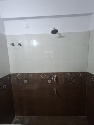 Bathroom in 2 BHK Apartment at Manish Nagar – for Rent