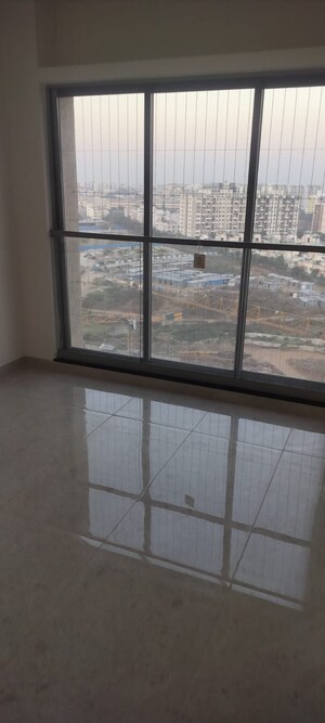 Room in 2 BHK Apartment at Yashwin Orrizonte, Kharadi – for Rent