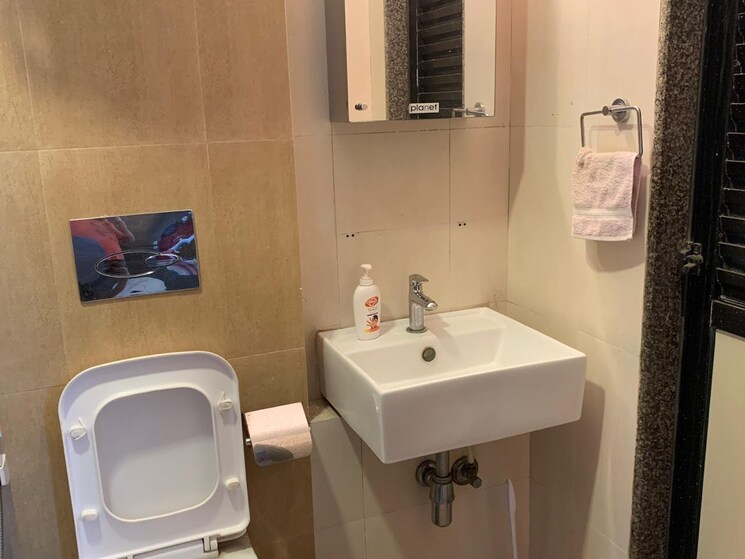 Bathroom, kanakia-rainforest 1 Bedroom 445 Sq.Ft. Apartment In Andheri East Mumbai 9672479