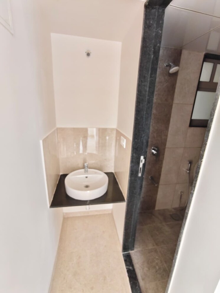 Bathroom, godrej-park-ridge 2 Bedroom 526 Sq.Ft. Apartment In Manjari Pune 9672552