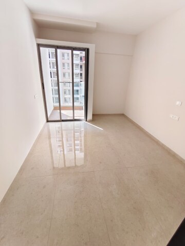 Room in 2 BHK Apartment at Godrej Park Ridge, Manjari – for Rent