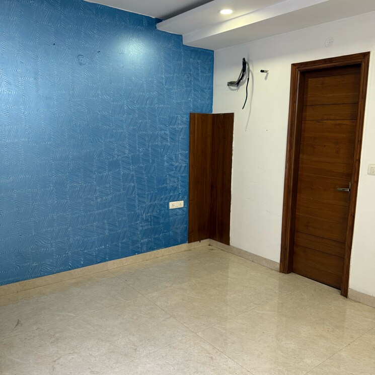 Room, tdi-the-retreat 3 Bedroom 1600 Sq.Ft. Builder Floor In Sector 89 Faridabad 9672740