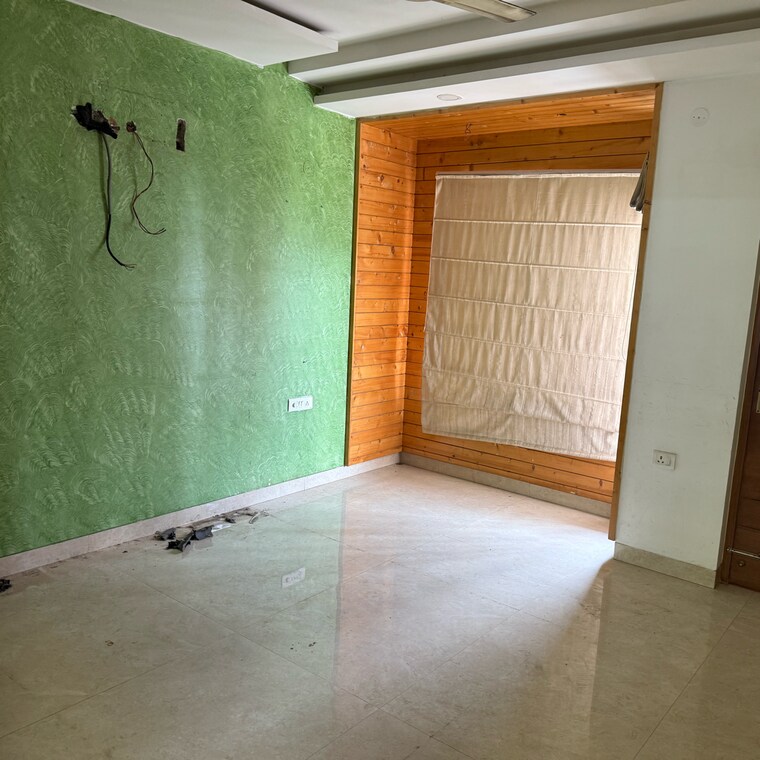 Room, tdi-the-retreat 3 Bedroom 1600 Sq.Ft. Builder Floor In Sector 89 Faridabad 9672740