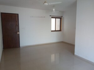 2 BHK Apartment For Rent in Rustomjee Elanza, Malad West